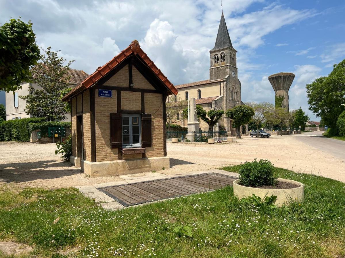 De La Chapelle