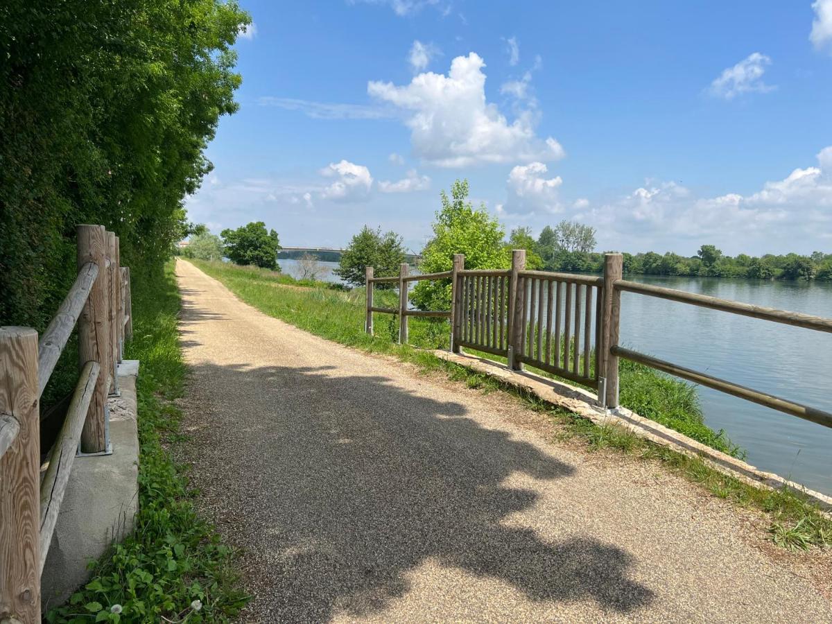 De La Chapelle Gigny-sur-Saone